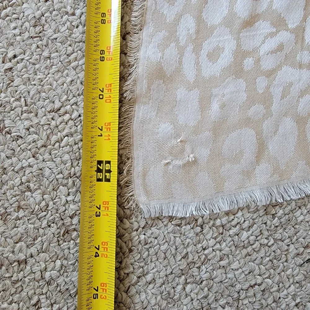 NWT Calvin Klein Beige Scarf